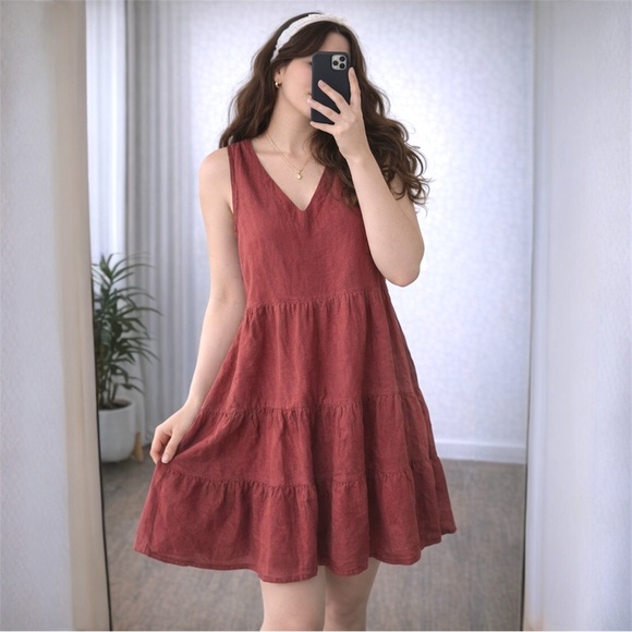 Matty M Dresses & Skirts - Matty M Burgundy Linen Tiered Mini Dress